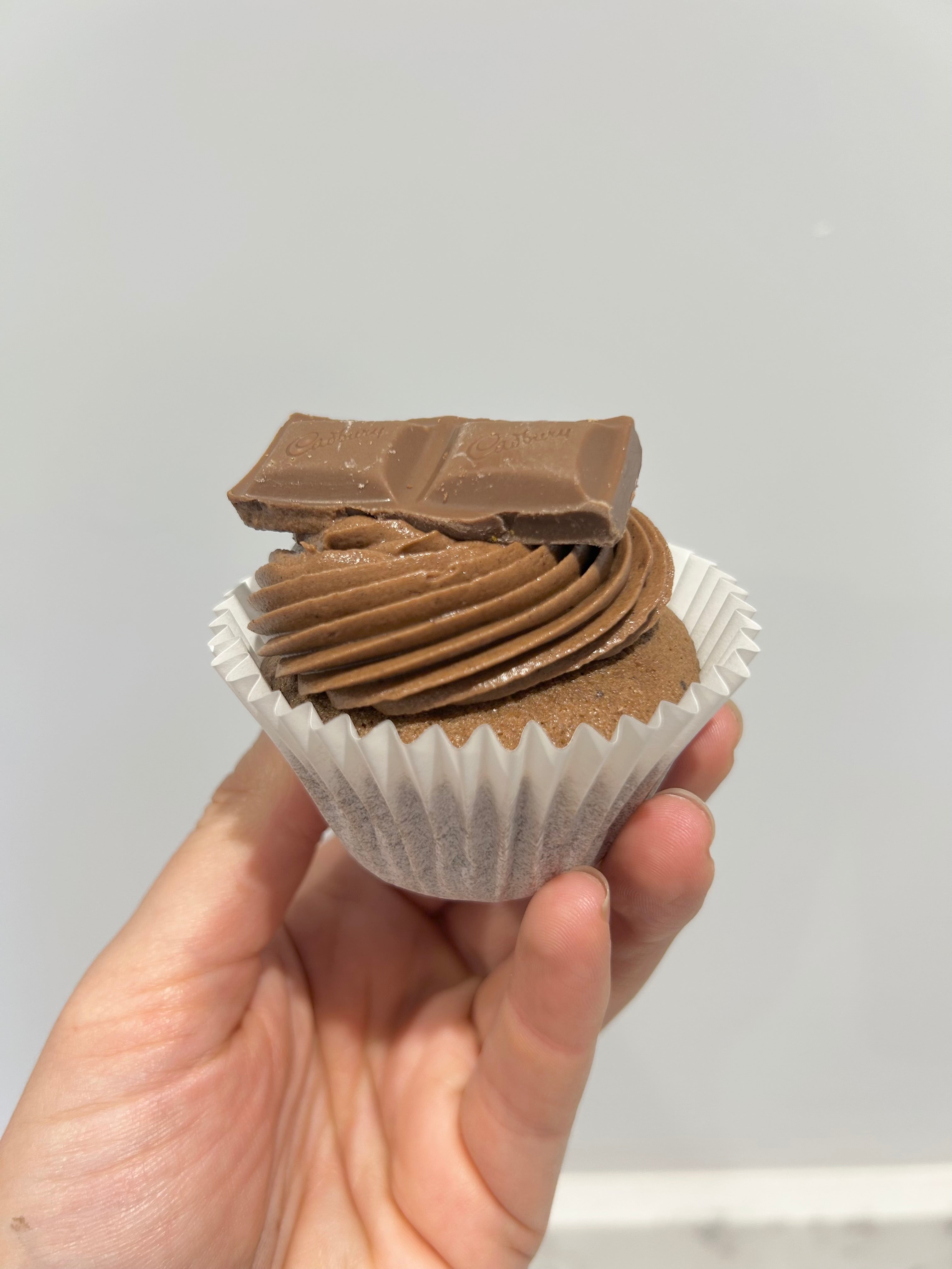 Stuffed Cupcake Box - You Make My Dreams