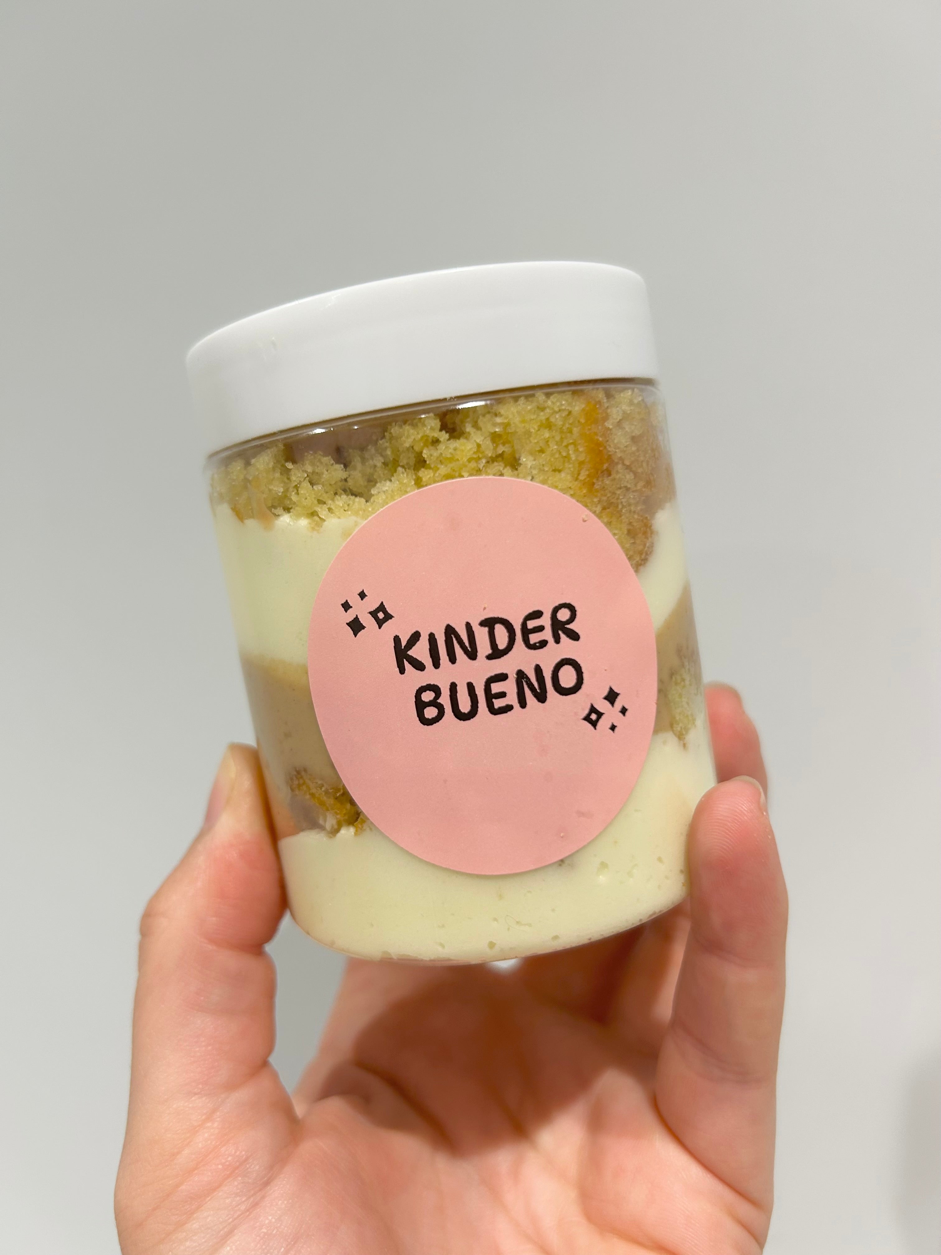 Kinder Bueno Cake Jar - You Make My Dreams